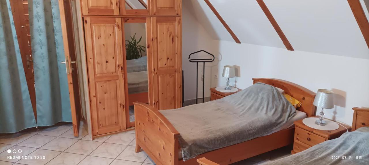 Parraghegy Apartman Villa Zalaszanto Exteriör bild